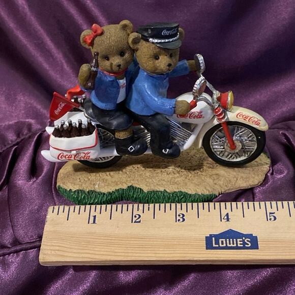 Hamilton Coca Cola Collection Take Off With Refreshing Coca-Cola Taste Figurine - Picture 6 of 10